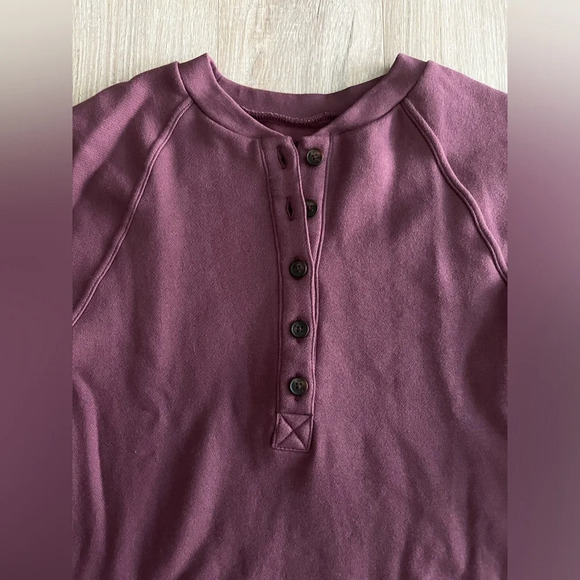 NWOT Madewell Women’s MWL Betterterry Henley Sweatshirt Monor Purple Size Small - Picture 4 of 8